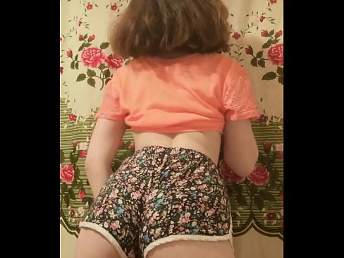 ❤️ Seksuali jauna mažylė nusimeta šortus prieš kamerą ❤️ Anal porno prie mūsų lt.xxxbunker.ru ☑